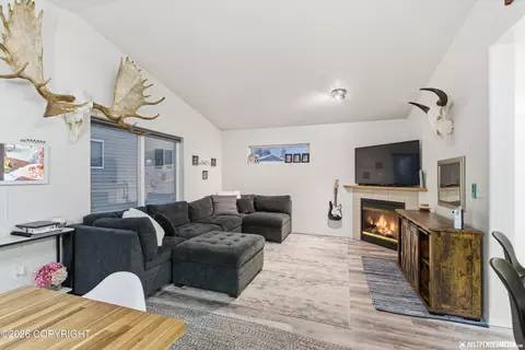 Living - 9456 Morningside Loop, Anchorage, AK 99515 photo 1 of 9