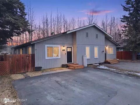 7201 Durenda Cir, Anchorage, AK 99507
