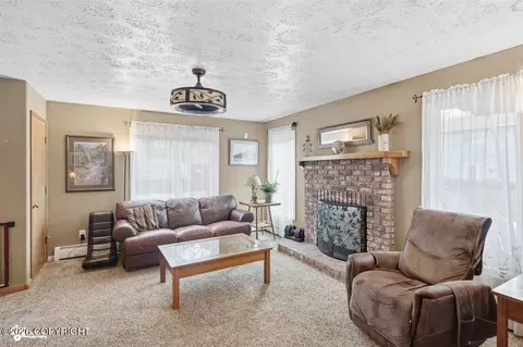 Living - 18532 Chekok Cir, Eagle River, AK 99577 photo 3 of 4