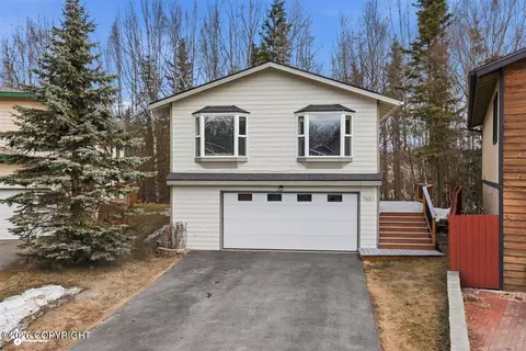 7651 Delridge Cir, Anchorage, AK 99507