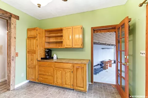 Kitchen - 19118 Jamie Dr, Eagle River, AK 99577 photo 9 of 9