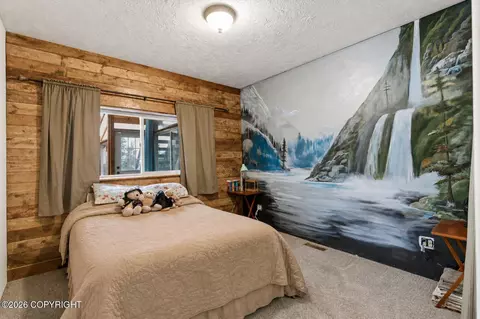 Bedroom - 19118 Jamie Dr, Eagle River, AK 99577 photo 1 of 7