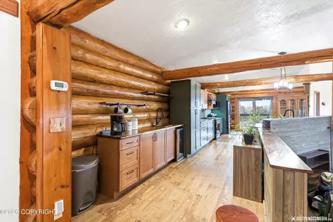 Kitchen - 19118 Jamie Dr, Eagle River, AK 99577 photo 5 of 9