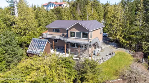 12444 Cloudberry Ln, Ketchikan, AK 99901