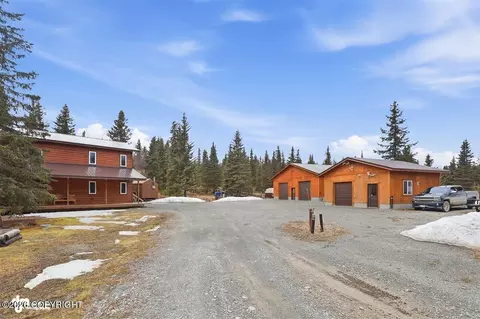 17447 Palmer Family Ln, Ninilchik, AK 99639