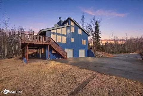 850 S Joanne Dr, Palmer, AK 99645