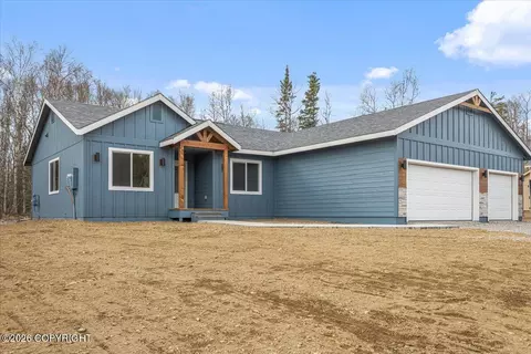 5348 N Jellystone Cir, Wasilla, AK 99654