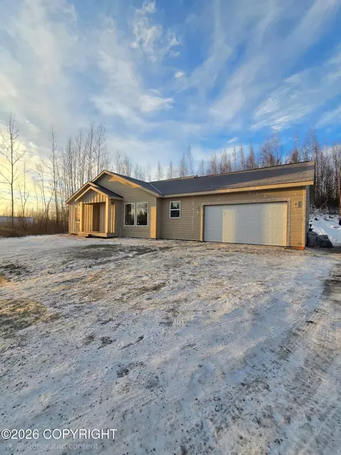 13965 W Aero Ln, Big Lake, AK 99652