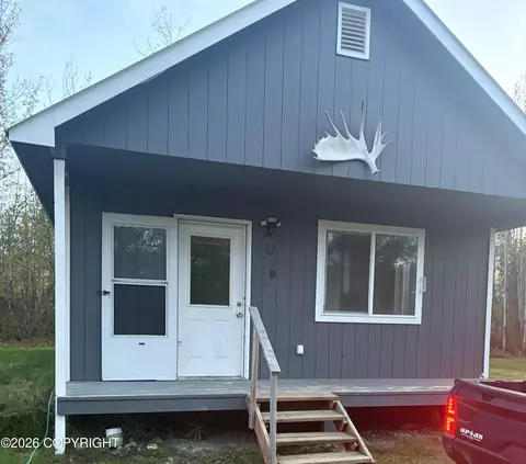 13941 W Klutina Dr, Big Lake, AK 99652