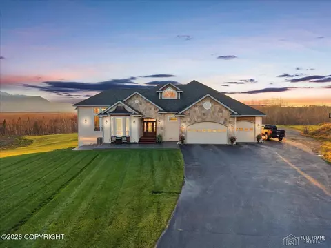 2936 S Charming Valley Loop, Palmer, AK 99645