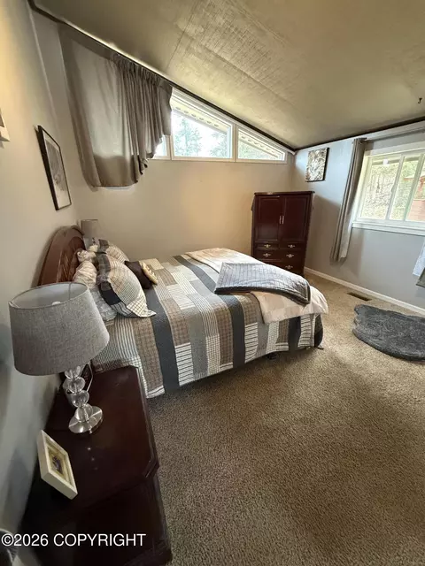 Bedroom - 13812 Knob Hill Dr, Eagle River, AK 99577 photo 1 of 3