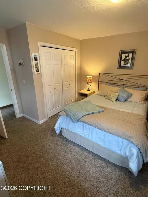 Bedroom - 13812 Knob Hill Dr, Eagle River, AK 99577 photo 3 of 3