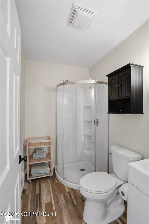 Bath - 20712 Williamsburg Dr, Eagle River, AK 99577 photo 8 of 8