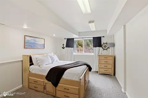 Bedroom - 20712 Williamsburg Dr, Eagle River, AK 99577 photo 7 of 7