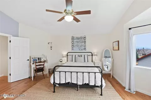 Bedroom - 20712 Williamsburg Dr, Eagle River, AK 99577 photo 2 of 7