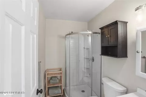 Bath - 20712 Williamsburg Dr, Eagle River, AK 99577 photo 7 of 8