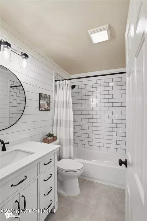 Bath - 20712 Williamsburg Dr, Eagle River, AK 99577 photo 6 of 8
