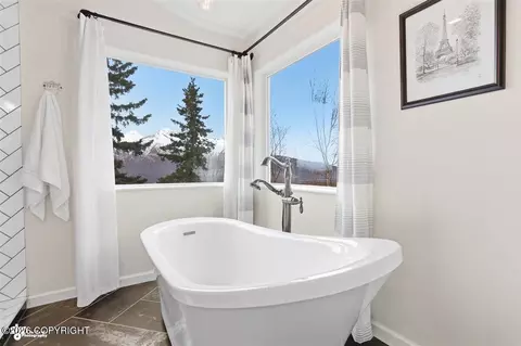 Bath - 20712 Williamsburg Dr, Eagle River, AK 99577 photo 3 of 8