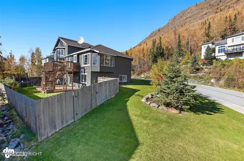 Exterior - 20712 Williamsburg Dr, Eagle River, AK 99577 photo 3 of 6