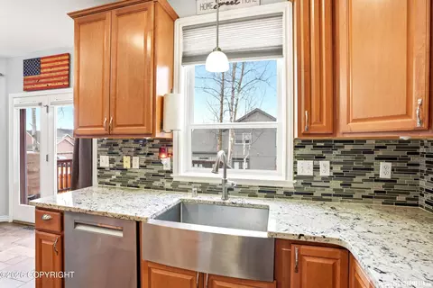 Kitchen - 17135 Hideaway Ridge Dr, Eagle River, AK 99577 photo 2 of 4