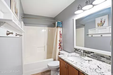 Bath - 17135 Hideaway Ridge Dr, Eagle River, AK 99577 photo 6 of 7
