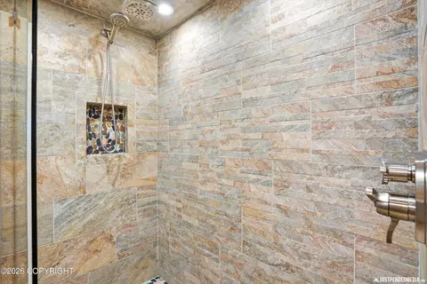 Bath - 17135 Hideaway Ridge Dr, Eagle River, AK 99577 photo 4 of 7