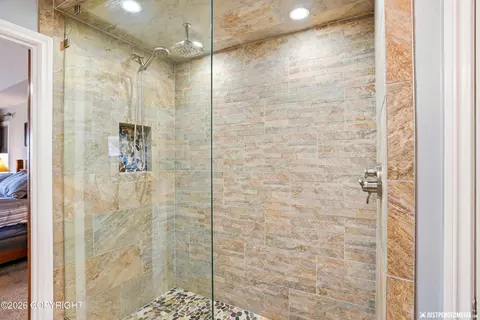 Bath - 17135 Hideaway Ridge Dr, Eagle River, AK 99577 photo 5 of 7