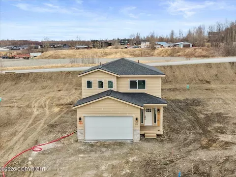 2176 S Skyward View Cir, Palmer, AK 99645