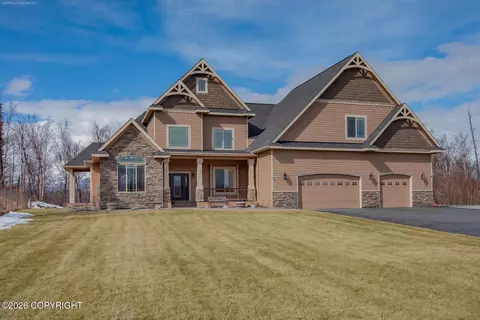 10553 E Nighthawk Cir, Palmer, AK 99645