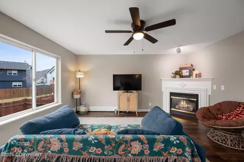 Living - 16213 Ursa Minor Cir, Eagle River, AK 99577 photo 2 of 4