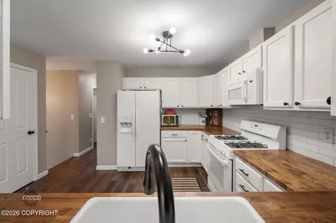 Kitchen - 16213 Ursa Minor Cir, Eagle River, AK 99577 photo 1 of 4