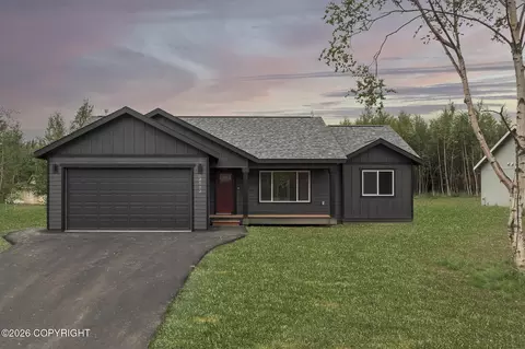 L18 B1 N Endless Circle, Palmer, AK 99645
