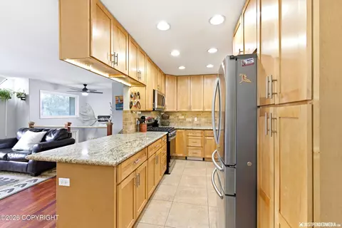 1301 Zarvis Pl, Anchorage, AK 99508 photo 13