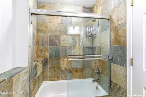 1301 Zarvis Pl, Anchorage, AK 99508 photo 29