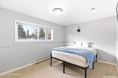1301 Zarvis Pl, Anchorage, AK 99508 photo 32