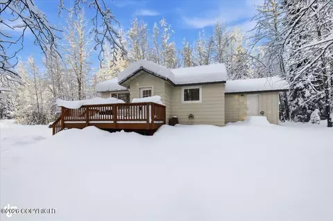 1765 N Kerrylynn Ln, Wasilla, AK 99623