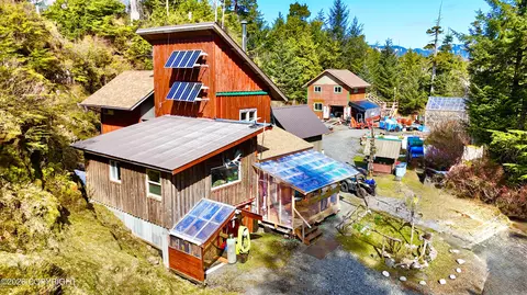 17 Water St, Port Alexander, AK 99836