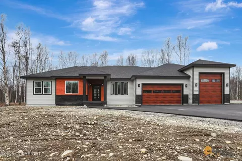 7312 N Paw St, Wasilla, AK 99654