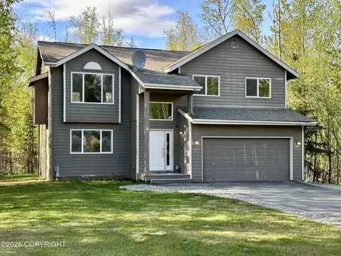 6921 W Gruening Pl, Wasilla, AK 99623