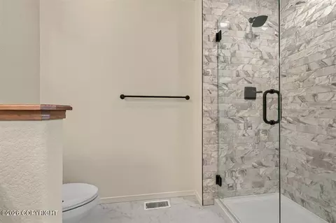 Bath - 7726 E Obsidian Loop, Wasilla, AK 99654 photo 3 of 8