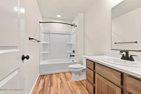 Bath - 7726 E Obsidian Loop, Wasilla, AK 99654 photo 1 of 8