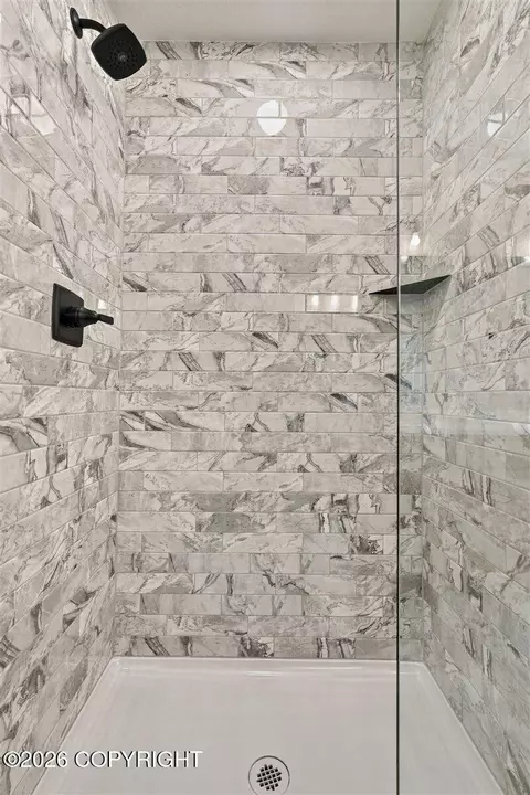 Bath - 7726 E Obsidian Loop, Wasilla, AK 99654 photo 7 of 8