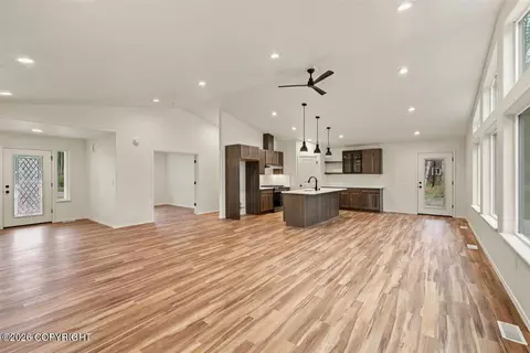 Living - 7726 E Obsidian Loop, Wasilla, AK 99654 photo 3 of 10