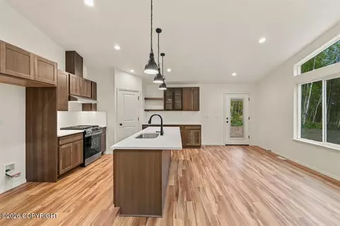 Kitchen - 7726 E Obsidian Loop, Wasilla, AK 99654 photo 1 of 11