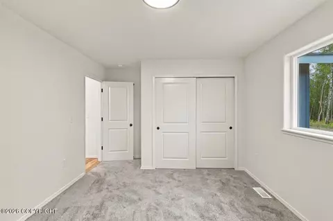 Bedroom - 7726 E Obsidian Loop, Wasilla, AK 99654 photo 5 of 7