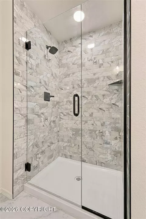 Bath - 7726 E Obsidian Loop, Wasilla, AK 99654 photo 6 of 8