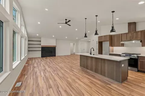 Living - 7726 E Obsidian Loop, Wasilla, AK 99654 photo 9 of 10