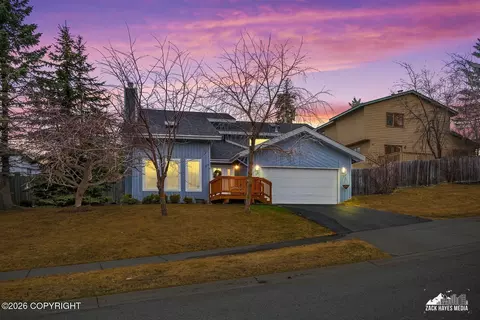 2741 Kempton Hills Dr, Anchorage, AK 99516