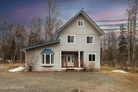 3699 S Mink St, Big Lake, AK 99652