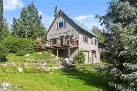 425 N Bailey St, Palmer, AK 99645